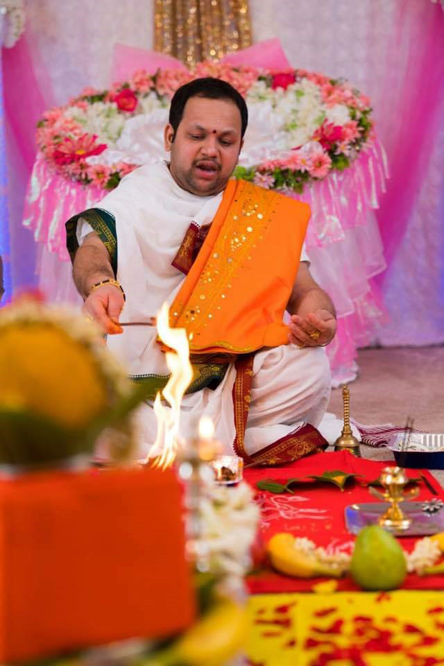 astrologer-in-virginia-pandith-roopesh-acharya-usa
