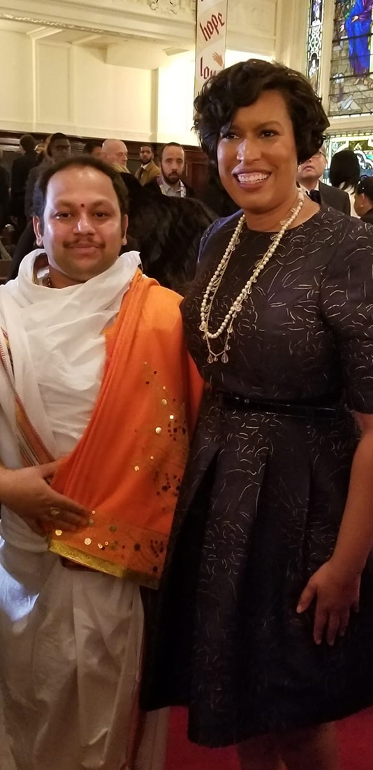astrologer-in-virginia-pandith-roopesh-acharya-usa